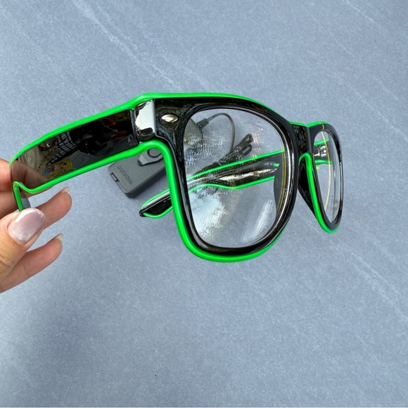 Green and Black Light Up LED Glasses - Unisex Party wear - Picture 10 of 13